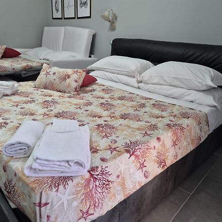 Queen'S Apartament Catánia Buitenkant foto