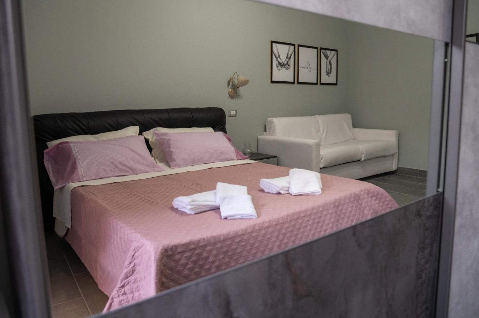 Queen'S Apartament Catánia Buitenkant foto